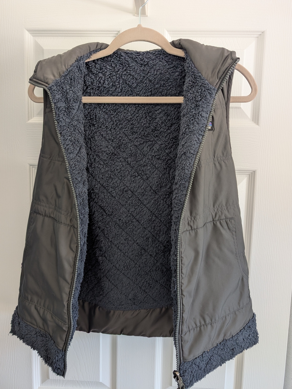 Patagonia Fleece Lined Hooded Vest Women's S